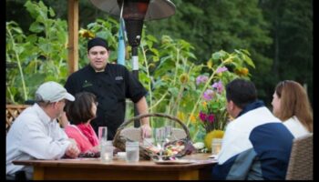 Retragere culinară de bricolaj: scufundați-vă în experiențe culinare