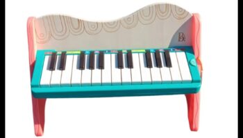 Mini Maestro: Cultivarea dragostei pentru muzică
